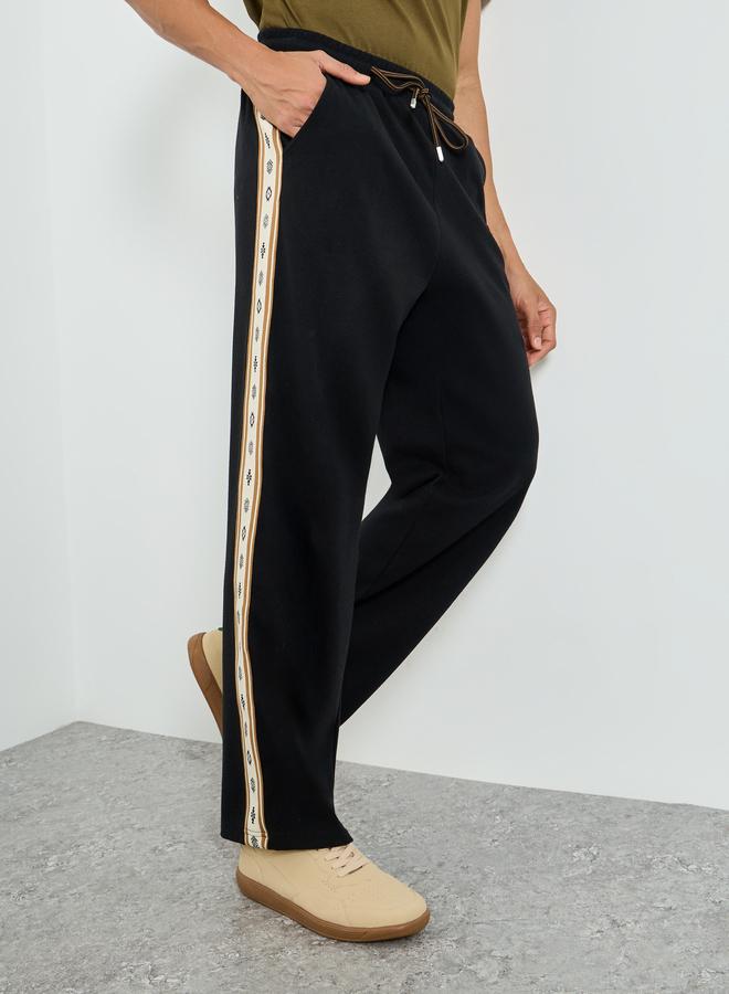 Styli Men Black Relaxed Joggers with Side Tape - Image 4